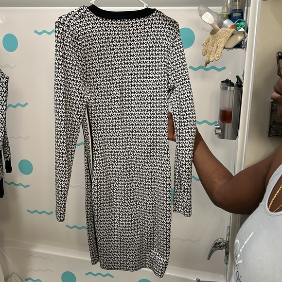 MK Long sleeve black and white logo dress size small - Picture 2 of 5
